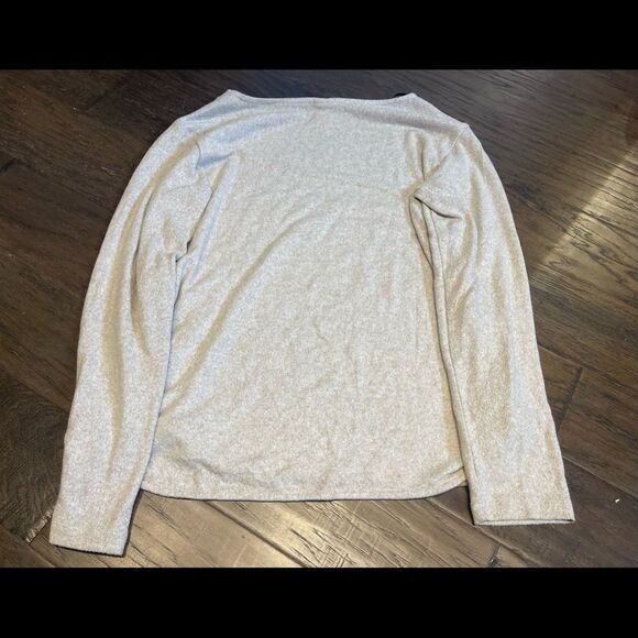 H&M sweater - Picture 11 of 11